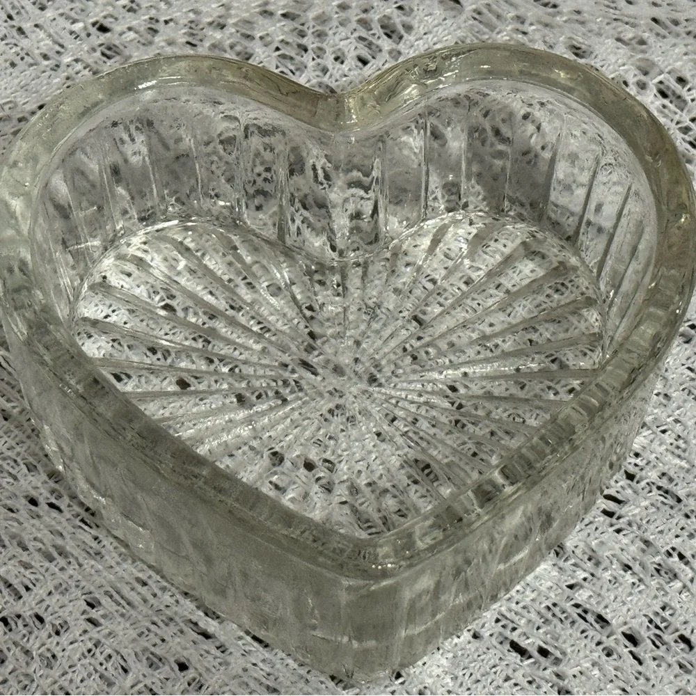 Heart Shaped Scrolled Silver Plated Glass Trinket Box with Mirror Under Lid